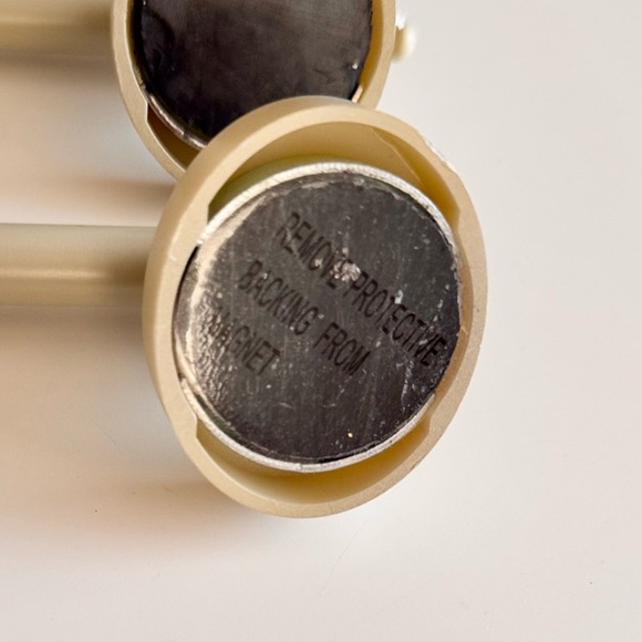 MAGNETIC Metal Cream Curtain Rod Holders Set of 2 Modern Minimalist Decor - Picture 10 of 11